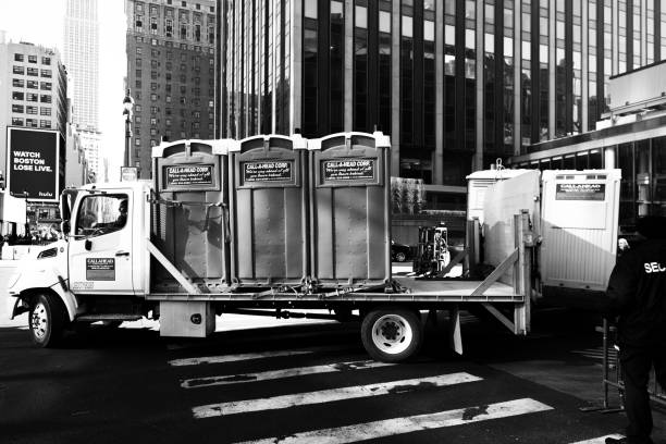 Best Porta potty delivery and setup  in Porterville, CA